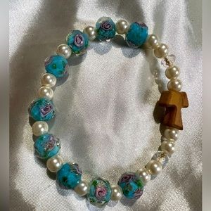 Pearl and glass bead bracelet